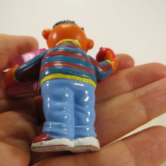 Ernie School Sesame Street Figure 2.5" tall - Picture 4 of 9